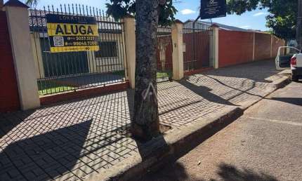 Casa com 4 quartos para alugar na Rua Manoel Ribas, Neva, Cascavel