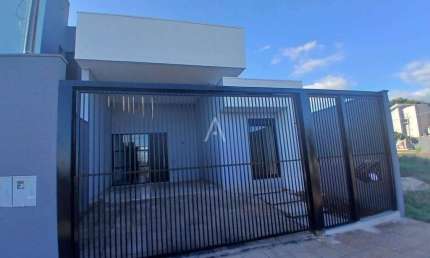Casa com Piscina a venda no Jardim Pancera R$850.000,00