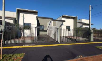 Casa Comercial 2 quartos à venda no Bairro PINHEIRINHO em TOLEDO por R$ 250.000,00