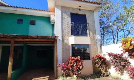 Sobrado em Condomínio 3 quartos, sendo 1 suíte à venda no Bairro CANADA em CASCAVEL por R$ 435.000,00