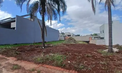 Terreno à venda no Bairro JARDIM PANCERA em TOLEDO por R$ 1.228.920,00
