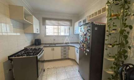 Apartamento com 3 quartos para alugar na Rua Carlos de Carvalho, Centro, Cascavel