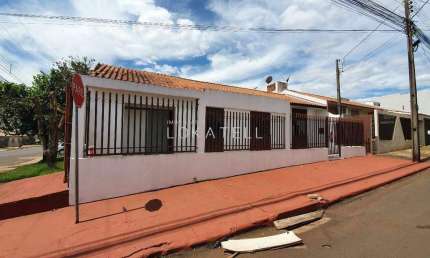 Casa com 3 quartos para alugar na Rua Balduíno João Bellé, Jardim Padovani, Cascavel