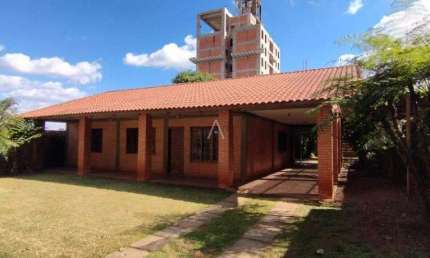 Casa Residencial 4 quartos para aluguel no Bairro VILA INDUSTRIAL em TOLEDO por R$ 4.900,00