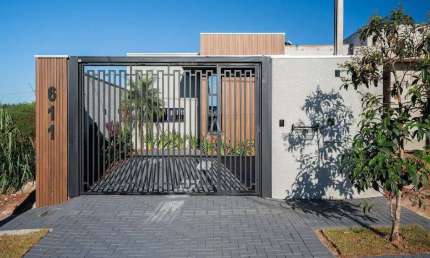 Casa Residencial 2 quartos à venda no Bairro RECANTO TROPICAL em CASCAVEL por R$ 425.000,00