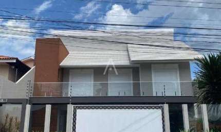 Sobrado de alto padrão e semi mobiliado à venda, com 3 suítes e 1 quarto, localizado no Bairro Cancelli, em Cascavel - Pr., por R$ 3.600.000,00