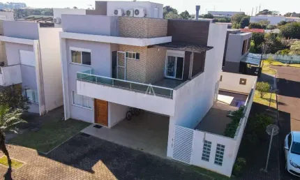 Sobrado 3 suítes à venda no Bairro CATARATAS em CASCAVEL por R$ 1.600.000,00