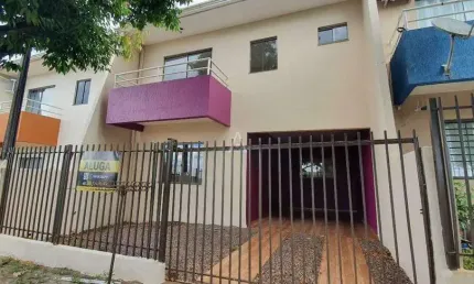 Sobrado à venda com 1 suíte e 2 quartos, localizado no centro de santa tereza do oeste - pr., por r$ 315.000,00