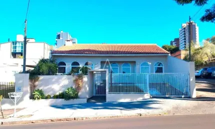Casa comercial para aluguel no bairro centro em cascavel por r$ 9.500,00