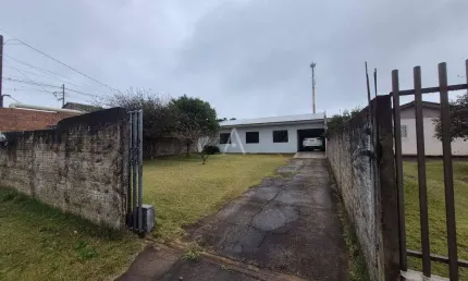 Casa com 3 quartos para alugar na Rua Antônio Leivas, Santa Felicidade, Cascavel