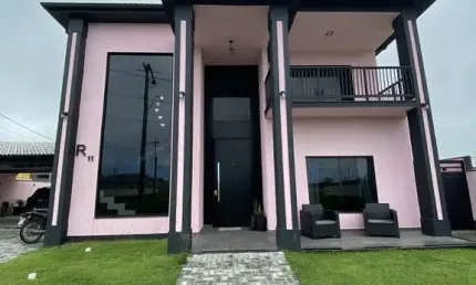 Casa de alto padrão com 5 quartos, 770m² por R$2.300.000 - Cond. Solaris - Maric