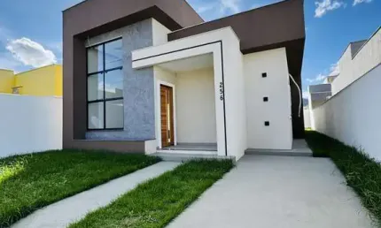 Casa com 3 dormitórios, 240m² por R$ 560.000 - Cond. Royal Garden (Pindobas) - M