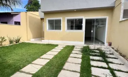 Casa com 3 dormitórios à venda, 200m² por R$485.000 - Cond. Alferes Tiradentes (