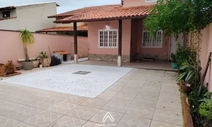 Casa com 3 dormitórios a venda, 323m² por R$ 660.000 - Barroco (Itaipuaçu) - Mar