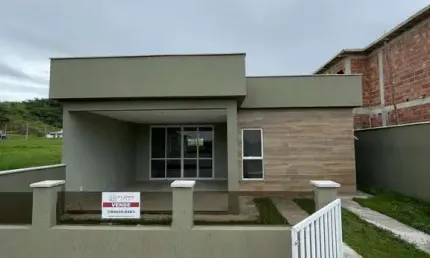 Casa com 3 quartos, 216m² por R$ 470.000 - Vitória Dos Anjos 2 (Pindobas) - Mari