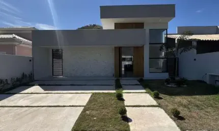 Linda casa com 3 suítes á venda, 360m² por R$930.000 - Cond. Pedra de Inoã - Mar