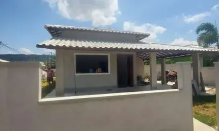 Casa com 3 dormitórios a venda, 369,48m² por R$ 490.000 - Cond.Ubatã 1 (Caxito)
