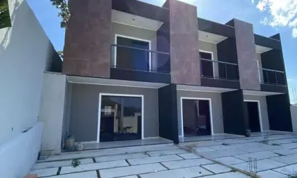 Casa com 2 dormitórios à venda, 70m² por R$ 390.000 - Condado - Maricá/RJ