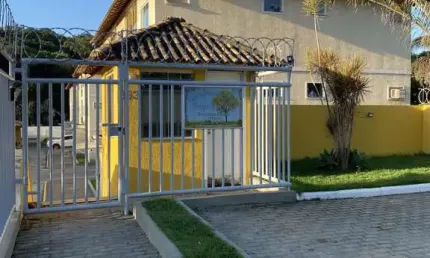 Apartamento com 2 dormitórios à venda, 60m² por R$ 200.000 - Chácaras de inoã (I