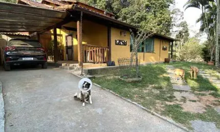 Casa com pé direito alto com 3 dormitórios á venda, 2.978,00m² por R$ 1.300.000