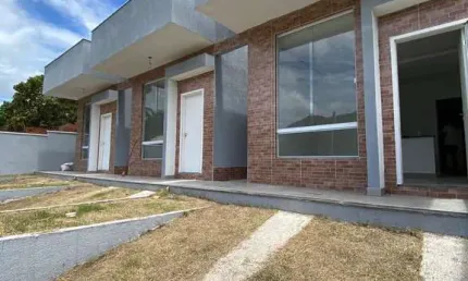 Casa com 2 dormitórios à venda, 75m² por R$350.000 - São José do Imbassaí - Mari