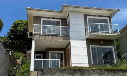 Casa à venda com 4 dormitórios, 275² por R$ 650.000 - Cond. Pedra da Mata (Flame
