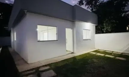 Casa com 2 dormitórios à venda, 180m² por R$370.000 - Cond. Alferes Tiradentes (