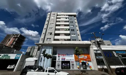 Apartamento com 3 quartos para alugar na Rua Paraná, 564, Centro, Pato Branco, 72 m2 por R$ 2.500