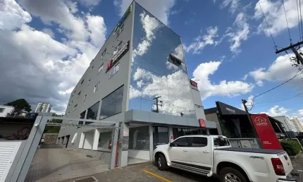 Sala comercial para alugar na Avenida Tupi, 1381, Centro, Pato Branco, 72 m2 por R$ 2.700