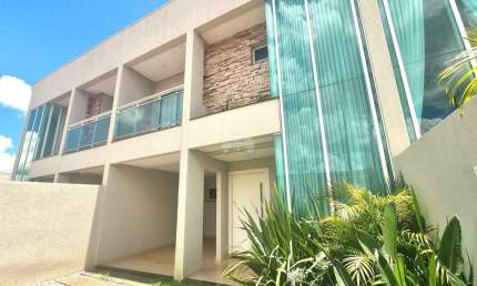 Casa com 3 quartos para alugar na Rua Benjamin Borges dos Santos, 1670, Fraron, Pato Branco, 163 m2 por R$ 3.500