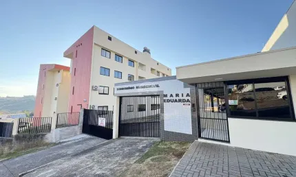 Apartamento com 2 quartos para alugar na Rua Xavier da Silva, 587, Pinheirinho, Pato Branco, 70 m2 por R$ 1.650