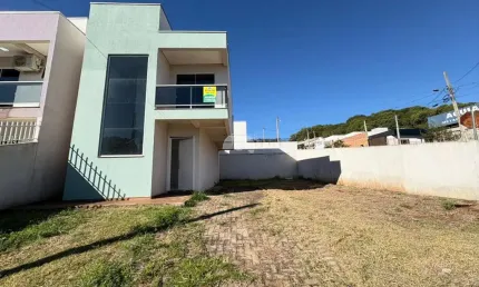 Casa em condomínio fechado com 2 quartos para alugar na rua das siriemas, 300, planalto, pato branco, 60 m2 por r$ 1.700