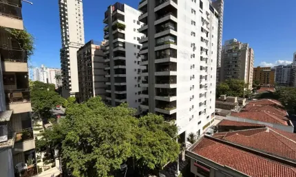 Oportunidade em Santos – 2 Dormitórios com Suíte e Sacada!