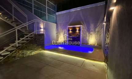 'Casa Triplex no Jardim Amália I: Luxo e Conforto em Residência Excepcional com Piscina e Design Mo