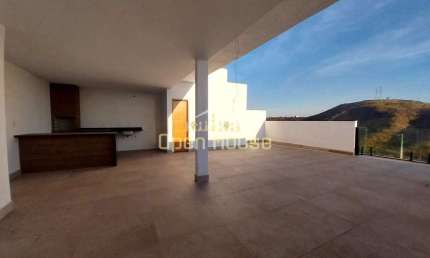 Descubra o Paraíso: Cobertura com Vista Panorâmica no Jardim Provence 2, Volta Redonda