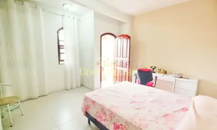 Seu Novo Lar dos Sonhos na Encantadora Vila Santa Cecília: Casa de 3 Andares com Terraço Espetacula