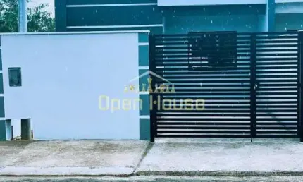 Casa à venda, Pinheiral, RJ, 'Encante-se: Casa de 2 Quartos no Bairro Arvoredo, Pinheiral. Conforto