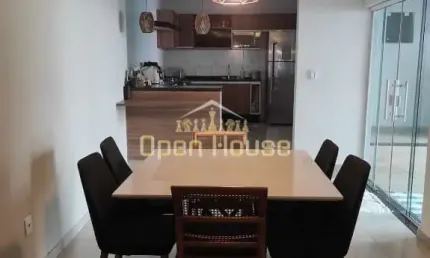 Seu Refúgio de Sonhos: Casa Charmosa de 2 Quartos, Cozinha Espaçosa e Ambientes Acolhedores na Loca