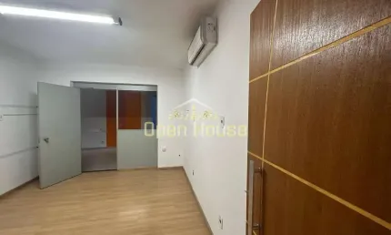 ELEVE O CONCEITO E DIVULGAÇÃO DE SEU NEGÓCIO COM ESTE EXCELENTE IMÓVEL NA 33!!!Casa comercial para