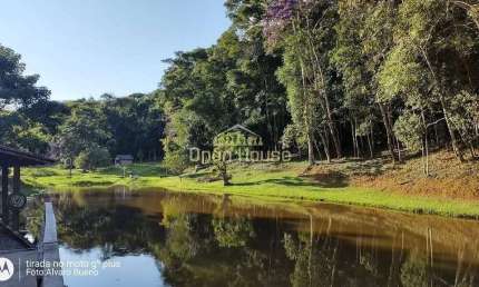 Chácara à Venda em Ipiabas/RJ com Potencial Comercial e Residencial – 7 Quartos, Lago e Amplo Estac