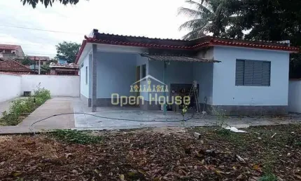 Casa Ampla e Aconchegante com Quintal no Varjão - Pinheiral/RJ: Conforto e Tranquilidade para Sua F