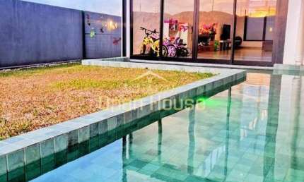 Casa de Alto Padrão no Condomínio Alphaville, Volta Redonda/RJ - Sofisticação e Conforto para Sua F