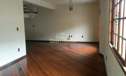 Oportunidade imperdível! Vendo Casa com 4 Quartos (1 suíte), Área Gourmet e Piscina na Morada Granj