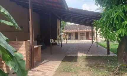 Chácara dos Sonhos com 1650m²: Seu Refúgio de Tranquilidade e Lazer!