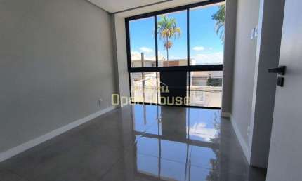 Casa duplex à Venda, Jardim Amália, Volta Redonda, RJ