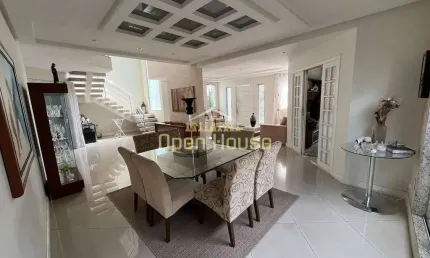 Casa com 5 quartos à venda no Jardim Amália, Volta Redonda 