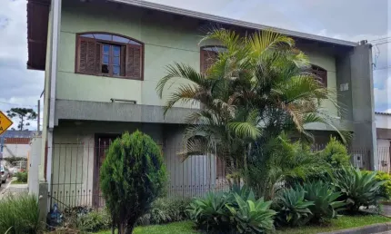 Sobrado para Venda em Curitiba, Fazendinha, 5 dormitórios, 2 suítes, 4 banheiros, 2 vagas