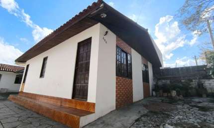 Terreno para Venda em Curitiba, Sitio Cercado, 3 dormitórios, 2 banheiros, 8 vagas