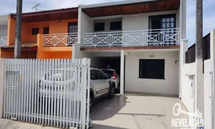 Sobrado com 3 dormitórios à venda, 169 m² por R$ 780.000,00 - São Pedro - São José dos Pinhais/PR