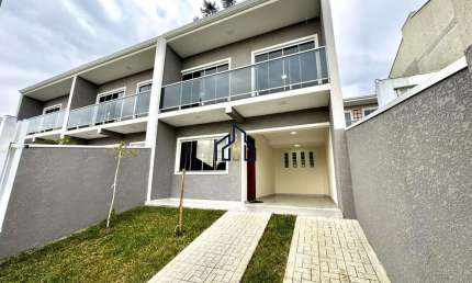 SOBRADO C/2 SUITES, TERRENO AMPLO E GARAGEM COBERTA